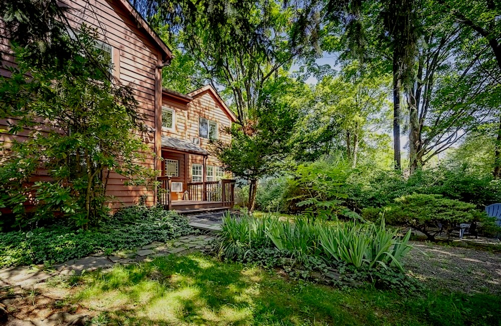On the Market: 8 Pine Grove Woodstock NY Halter Associates Realty