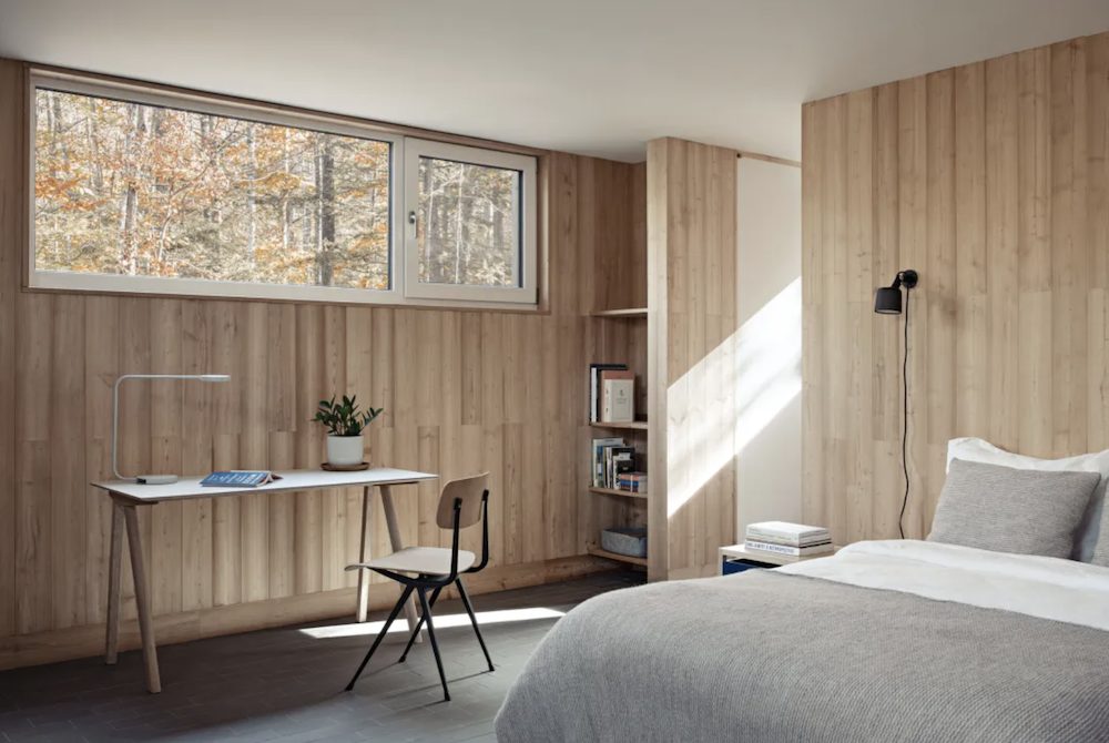 desk and bed at Contemporary Scandinavian Vibe in Shandaken, Ulster County NY