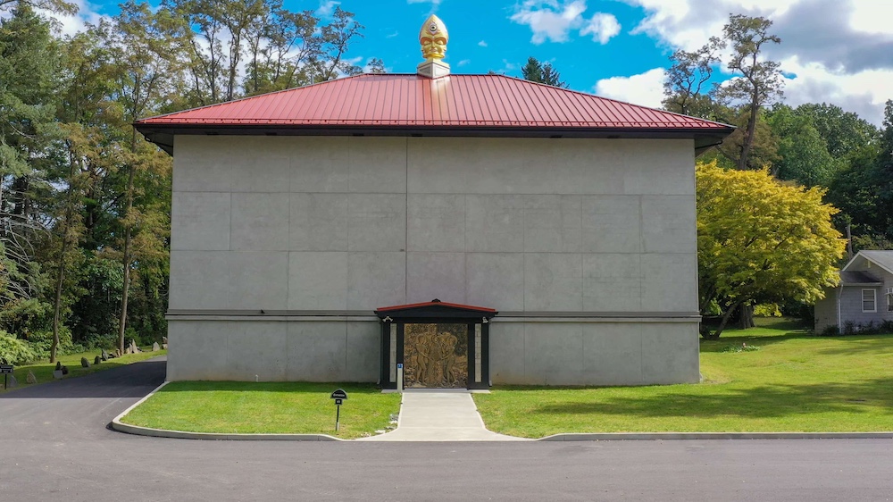 Entheon exterior, 2025