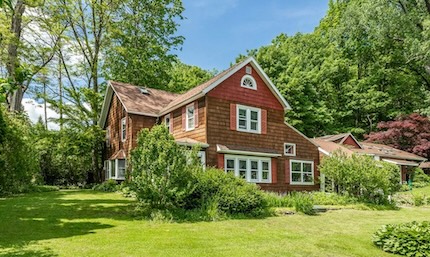 On the Market: Rustic estate with Recording STudio and Mountain Views