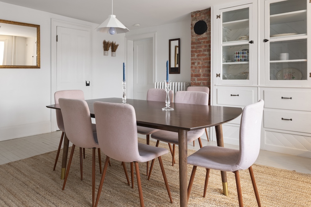 dinning table at RUNA's staycation in New Paltz NY