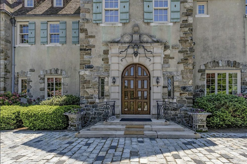 Famous historical Estate in Tuxedo Park hits the market