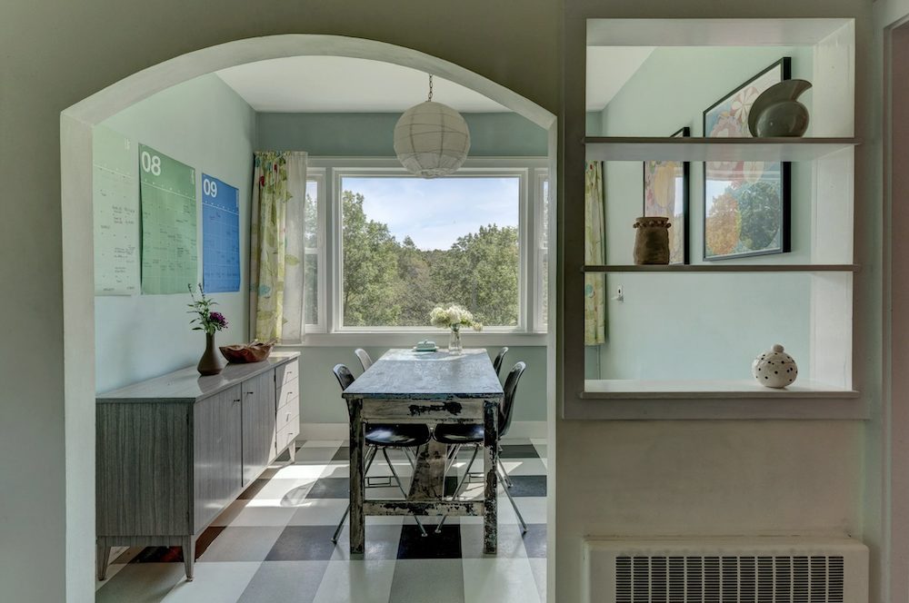 Singer Joan Osborne lists her 36-acre Catskills home 2025