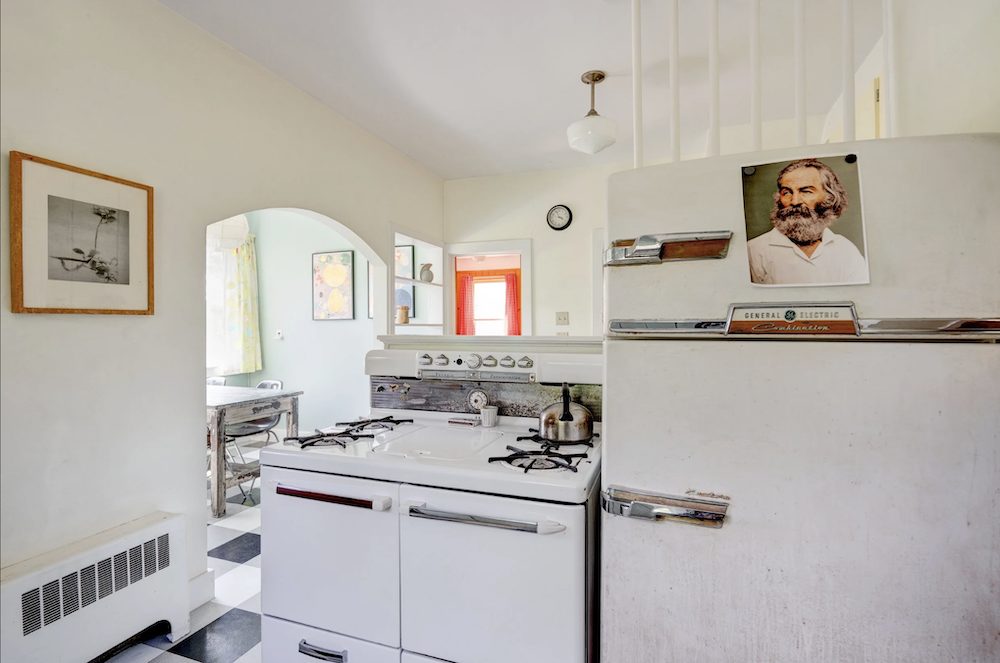 Singer Joan Osborne lists her 36-acre Catskills home 2025