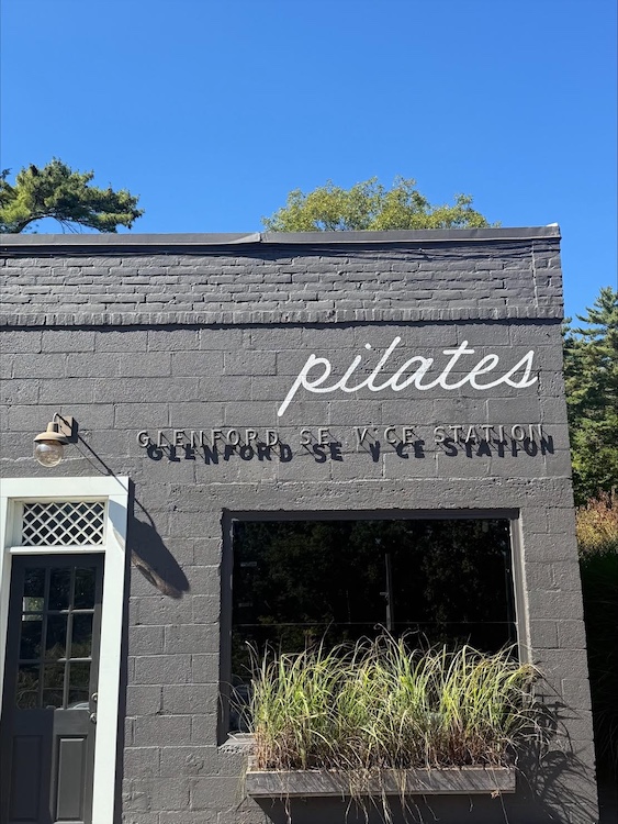 building sign at Woodstock Infusions + Pilates in Glenford NY