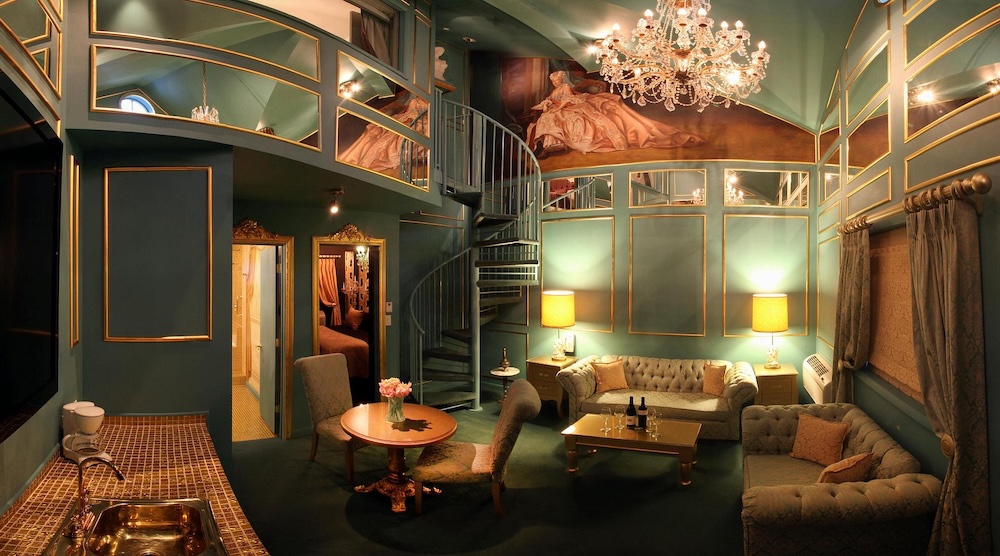 The Amadeus Bride Suite at the Roxbury Hotel Upstate NY