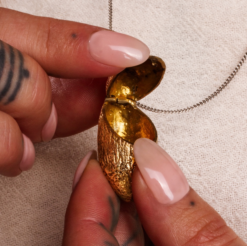 INSIDE+OUT 2025 holiday gift guide by Hudson Valley tastemaker Katie deGuzman of K/LLER Collection