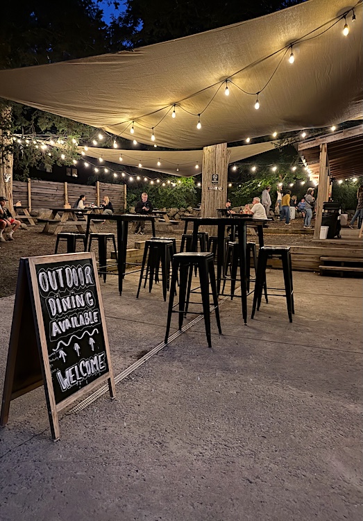 outdoor dining at Rough Cut Brewing in Kerhonkson NY