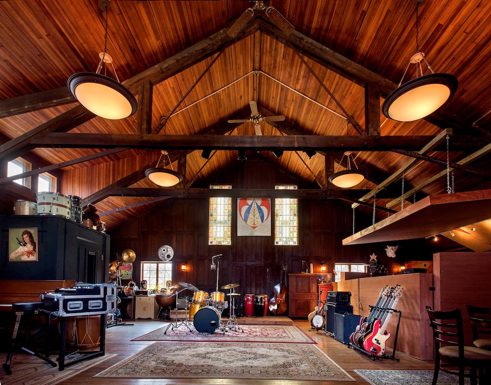 the recording barn space at The Falcon in Marlboro NY