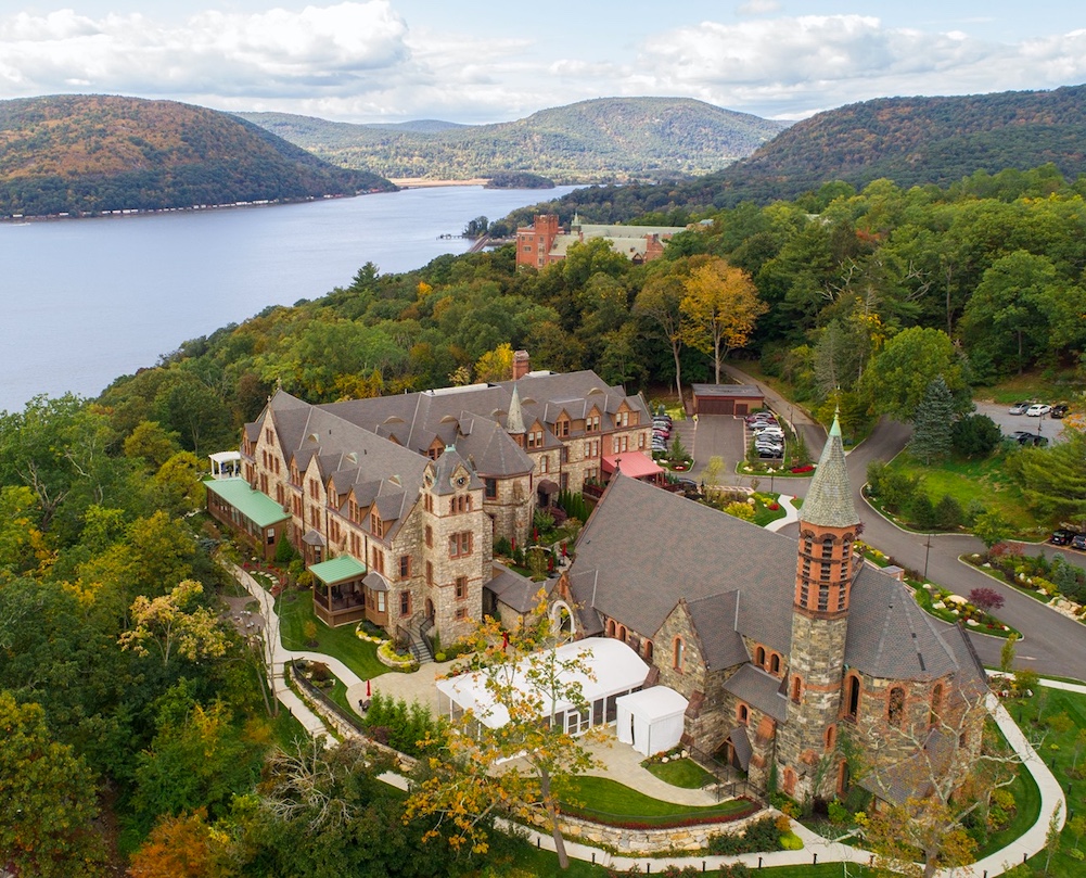 aerial view of Abbey Inn in Peekskill NY