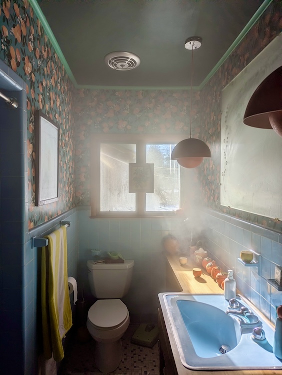 turning a bathroom into a spa with steaming and essentials oils