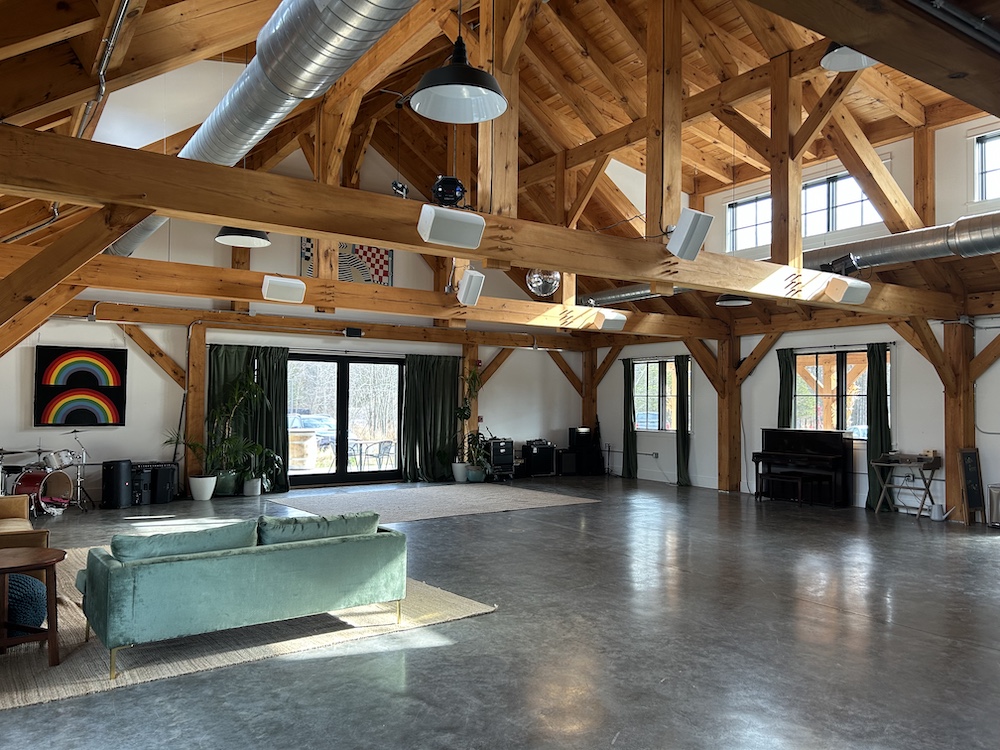 In the Living Room at Full Circle in Gardiner NY