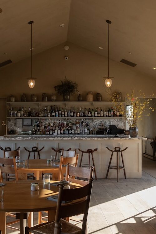 dining room and bar at Inness in Accord NY