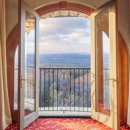 Romantic Stays in the Hudson Valley