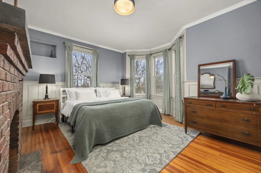 bedroom at 4174 Route 9W, Saugerties NY