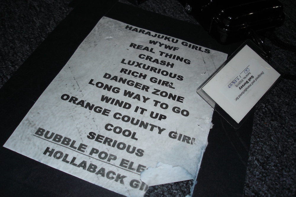 Gwen Stefani Set List, "Harajuku Lovers Tour" 2005