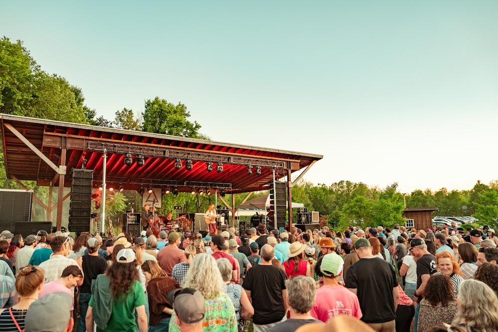 crowd watching a concert at Arrowood Farm in Accord NY