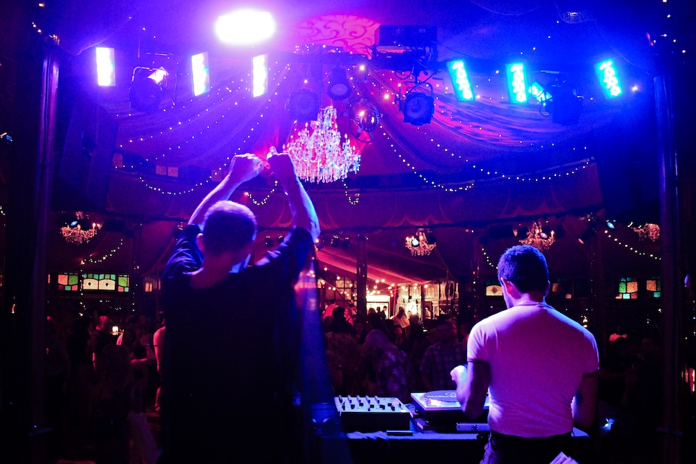dj dance party crowds dancing lights at Spiegeltent