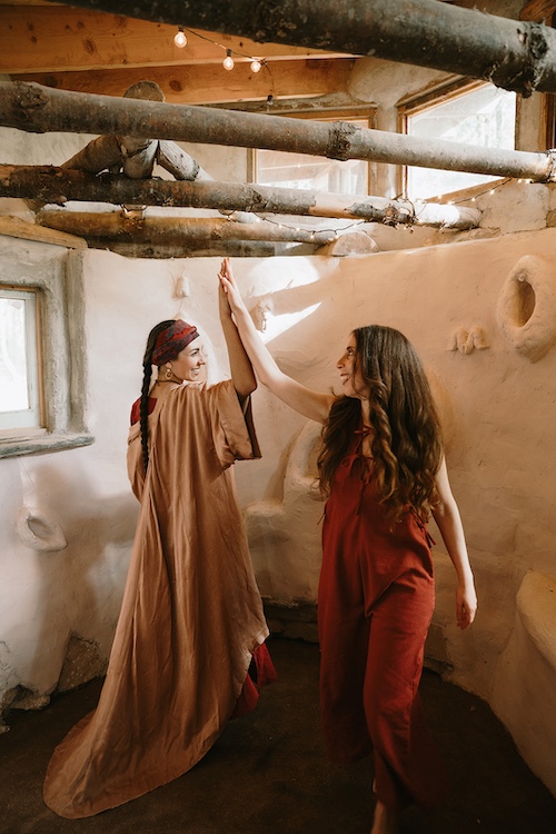 Sasha Botanica and Diana Wassef dancing.
