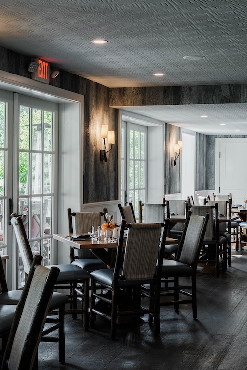 dining room at Shandaken Inn boutique hotel in Shandaken NY
